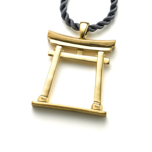 Torii Gate Pendant in 18 karat Yellow Gold.