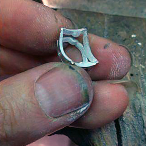 Torii Gate Necklace making process